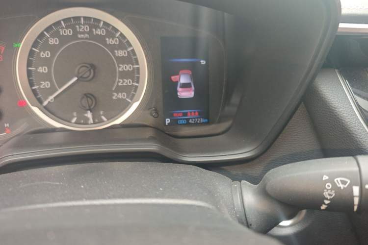 Used Toyota Corolla 2019 1.2T S-CVT GL-i Luxury Edition Odometer Close Up