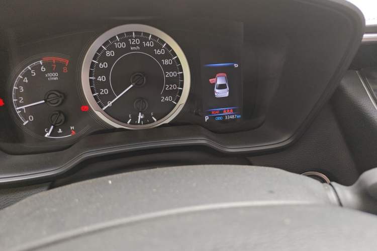 Used Toyota Corolla 2019 1.2T S-CVT GL-i Luxury Edition Odometer Close Up