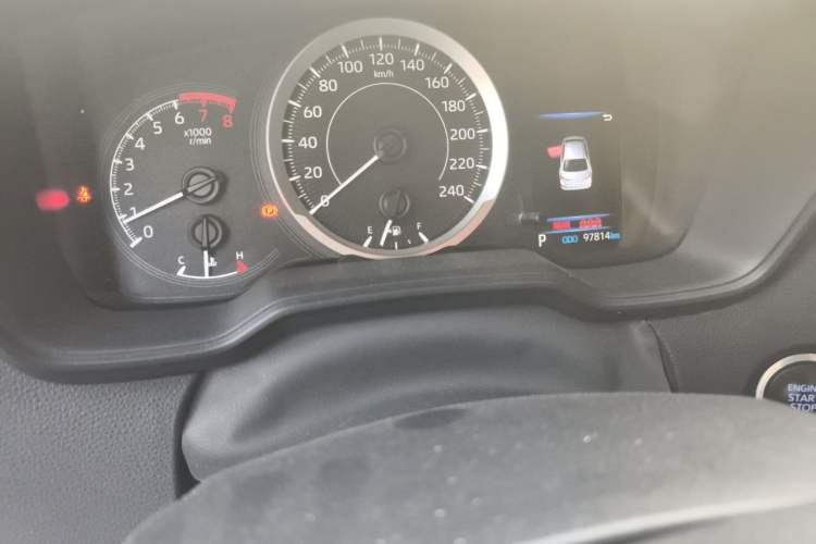 Used Toyota Corolla 2019 1.2T S-CVT GL-i Elite Edition Odometer Close Up