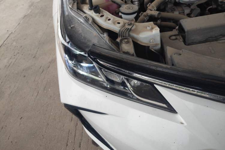 Used Toyota Corolla 2019 1.2T S-CVT GL Pioneer Edition Right Front Headlight
