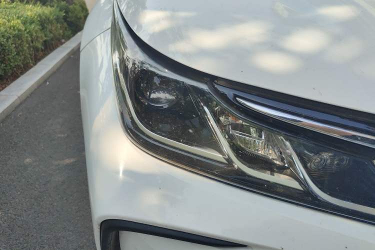 Used Toyota Corolla 2019 1.2T S-CVT GL Pioneer Edition Right Front Headlight