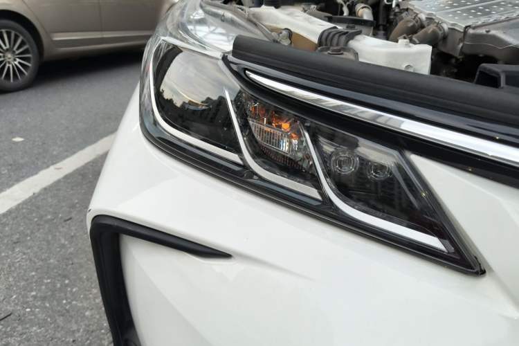 Used Toyota Corolla 2019 1.2T S-CVT GL-i Elite Edition Right Front Headlight