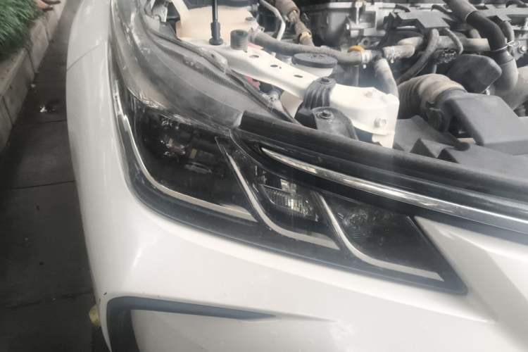 Used Toyota Corolla 2019 Dual-Engine 1.8L E-CVT GL-i Elite Edition Right Front Headlight