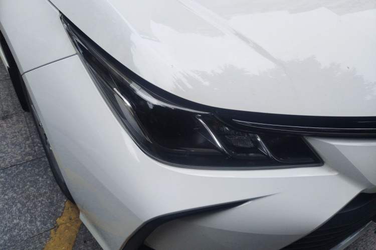 Used Toyota Corolla 2019 1.2T S-CVT GL Pioneer Edition Right Front Headlight