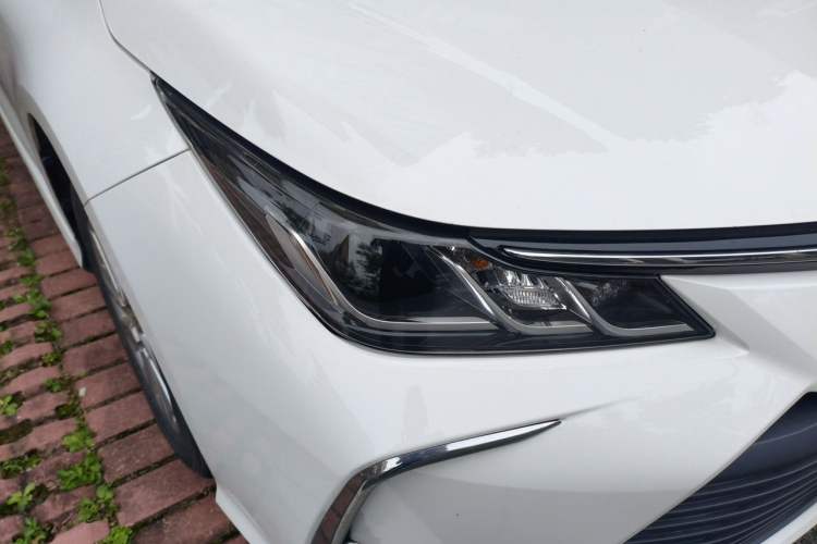 Used Toyota Corolla 2019 1.2T S-CVT GL Pioneer Edition Right Front Headlight