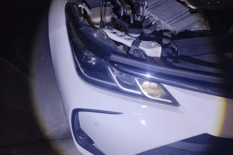 Used Toyota Corolla 2019 1.2T S-CVT GL Pioneer Edition Right Front Headlight