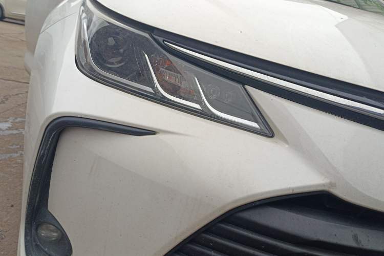 Used Toyota Corolla 2019 Dual-Engine 1.8L E-CVT GL-i Elite Edition Right Front Headlight