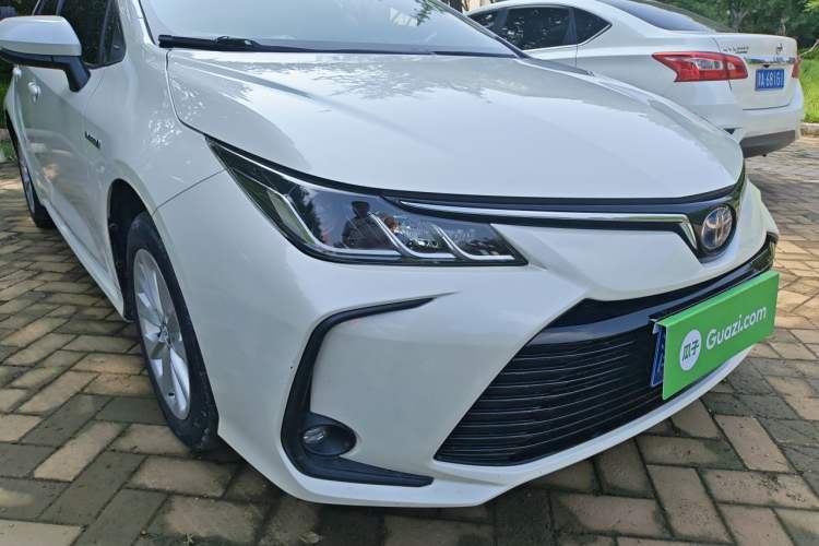 Used Toyota Corolla 2019 Dual-Engine 1.8L E-CVT GL-i Elite Edition Right Front Headlight