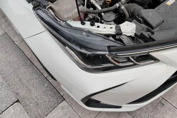 Used Toyota Corolla 2019 Dual-Engine 1.8L E-CVT GL-i Elite Edition Right Front Headlight