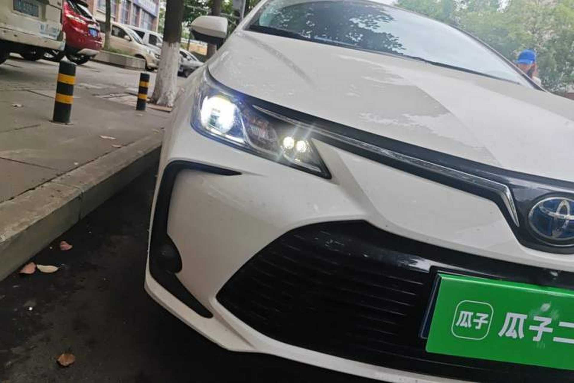 Used Toyota Corolla 2019 Dual-Engine 1.8L E-CVT GL-i Elite Edition Right Front Headlight