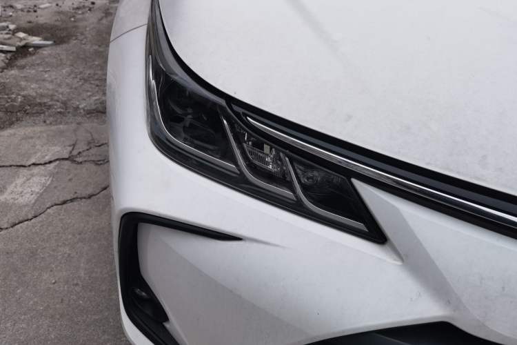 Used Toyota Corolla 2019 1.2T S-CVT GL Pioneer Edition Right Front Headlight