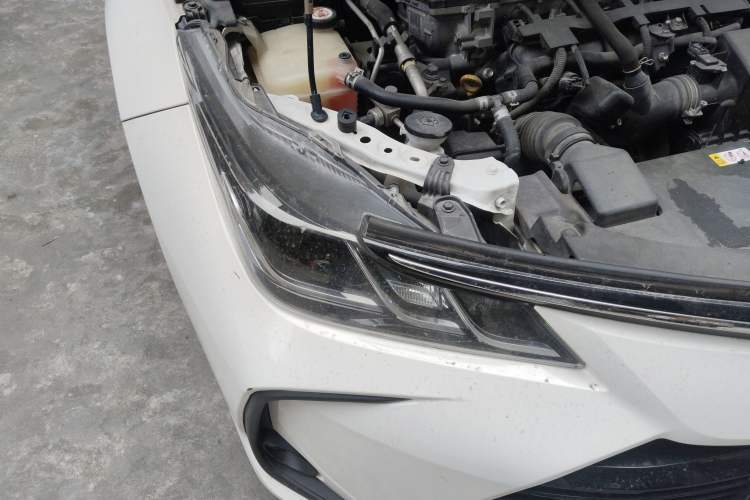 Used Toyota Corolla 2019 Dual-Engine 1.8L E-CVT GL-i Elite Edition Right Front Headlight