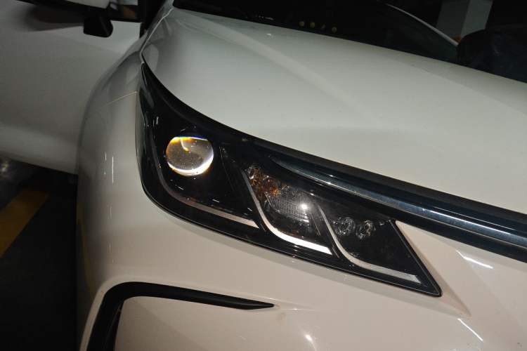 Used Toyota Corolla 2019 1.2T S-CVT GL-i Elite Edition Right Front Headlight