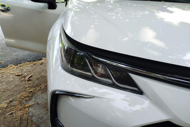 Used Toyota Corolla 2019 1.2T S-CVT GL Pioneer Edition Right Front Headlight