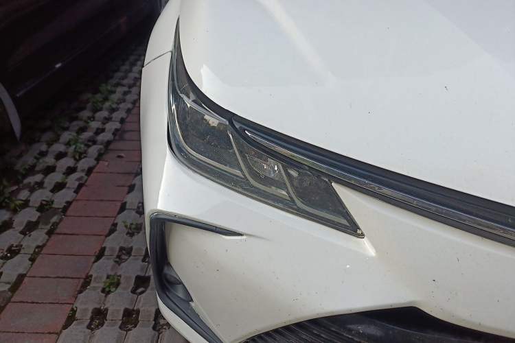 Used Toyota Corolla 2019 Dual-Engine 1.8L E-CVT GL-i Elite Edition Right Front Headlight