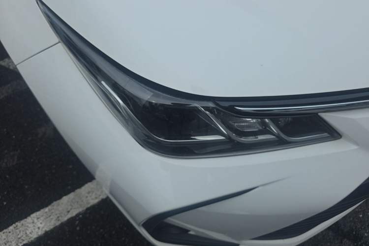 Used Toyota Corolla 2019 1.2T S-CVT GL Pioneer Edition Right Front Headlight