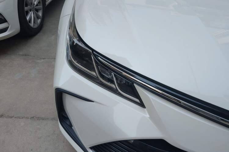 Used Toyota Corolla 2019 Dual-Engine 1.8L E-CVT GL-i Elite Edition Right Front Headlight