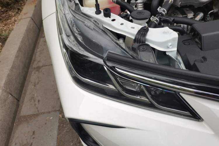 Used Toyota Corolla 2019 1.2T S-CVT GL-i Elite Edition Right Front Headlight