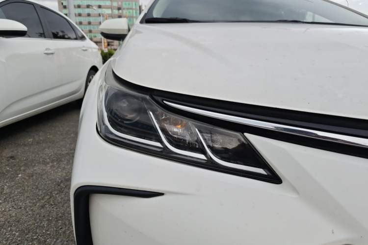 Used Toyota Corolla 2019 1.2T S-CVT GL-i Elite Edition Right Front Headlight