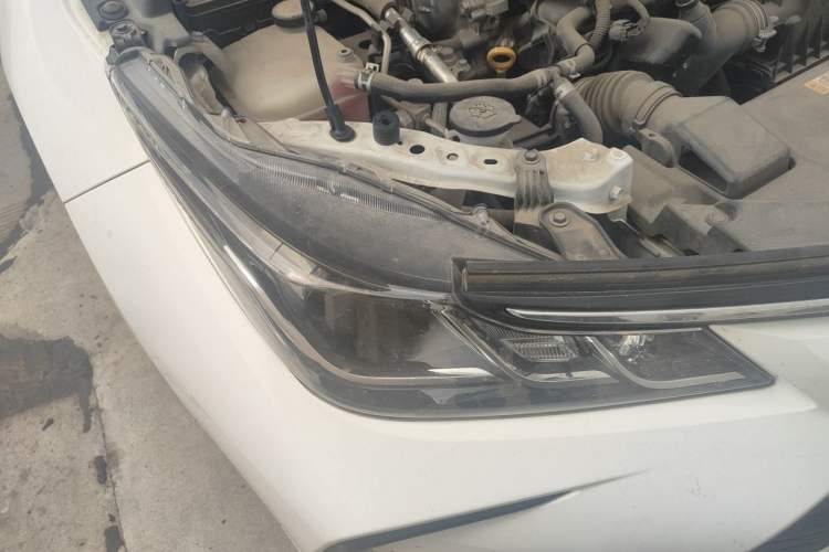 Used Toyota Corolla 2019 Dual-Engine 1.8L E-CVT GL-i Elite Edition Right Front Headlight
