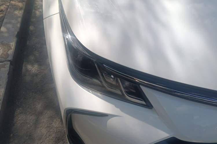 Used Toyota Corolla 2019 Dual-Engine 1.8L E-CVT GL-i Elite Edition Right Front Headlight