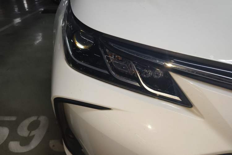 Used Toyota Corolla 2019 1.2T S-CVT GL-i Elite Edition Right Front Headlight