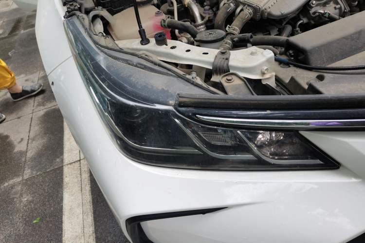 Used Toyota Corolla 2019 1.2T S-CVT GL Pioneer Edition Right Front Headlight