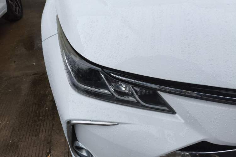 Used Toyota Corolla 2019 Dual-Engine 1.8L E-CVT GL-i Elite Edition Right Front Headlight