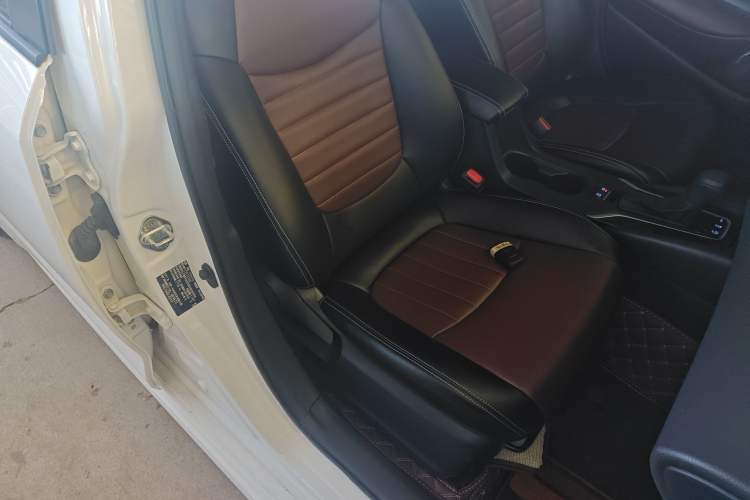 Used Toyota Corolla 2019 1.2T S-CVT GL-i Elite Edition Right Front Seat