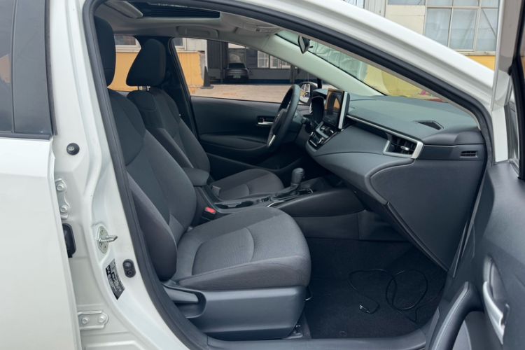 Used Toyota Corolla 2019 1.2T S-CVT GL-i Elite Edition Right Front Seat
