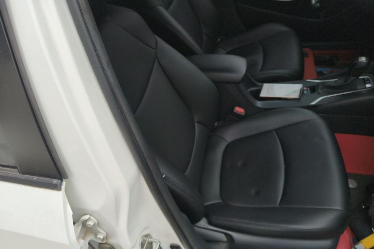 Used Toyota Corolla 2019 Dual-Engine 1.8L E-CVT GL-i Elite Edition Right Front Seat