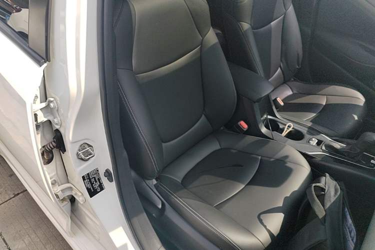 Used Toyota Corolla 2019 1.2T S-CVT GL-i Elite Edition Right Front Seat