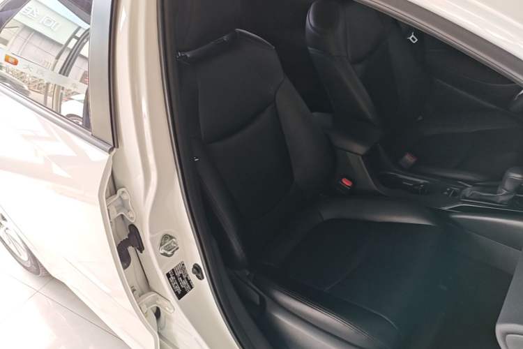 Used Toyota Corolla 2019 1.2T S-CVT GL-i Elite Edition Right Front Seat