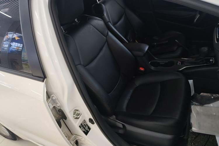 Used Toyota Corolla 2019 1.2T S-CVT GL-i Elite Edition Right Front Seat