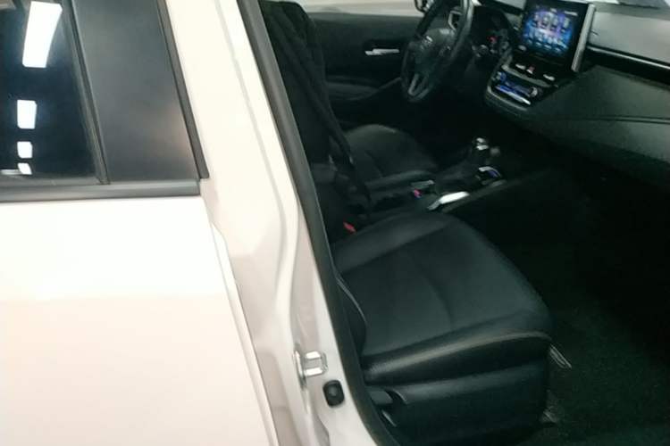 Used Toyota Corolla 2019 1.2T S-CVT GL-i Luxury Edition Right Front Seat