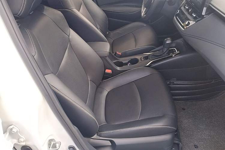 Used Toyota Corolla 2019 1.2T S-CVT GL-i Luxury Edition Right Front Seat