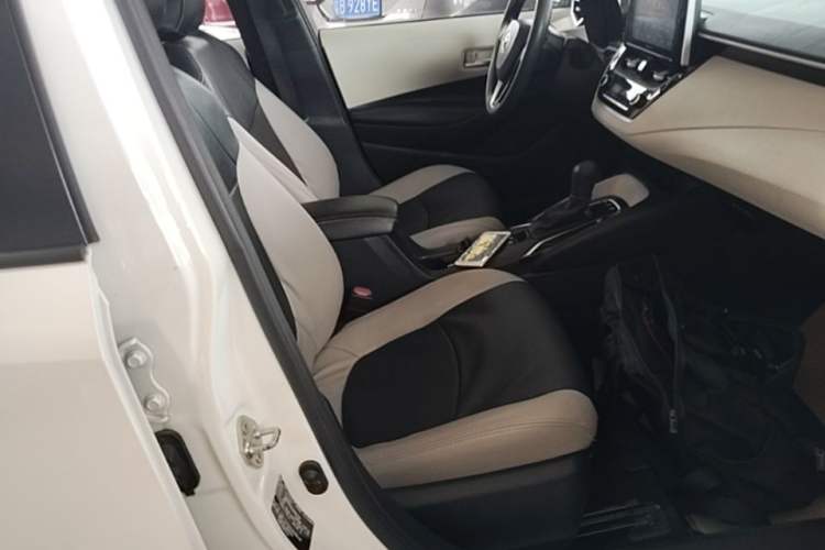 Used Toyota Corolla 2019 1.2T S-CVT GL-i Elite Edition Right Front Seat