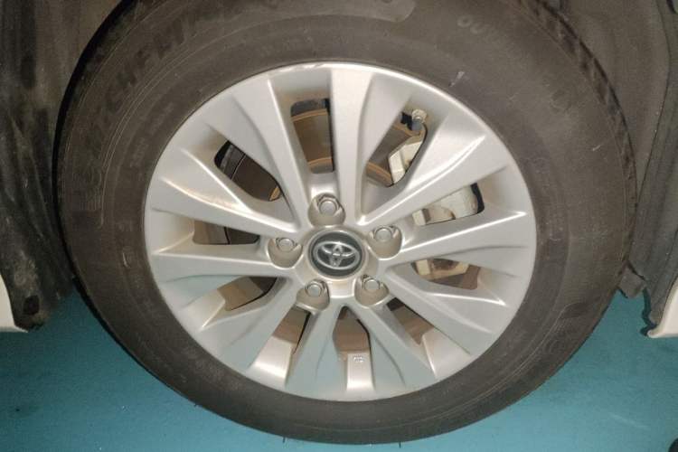 Used Toyota Corolla 2019 1.2T S-CVT GL-i Elite Edition Right Front Wheel Hub