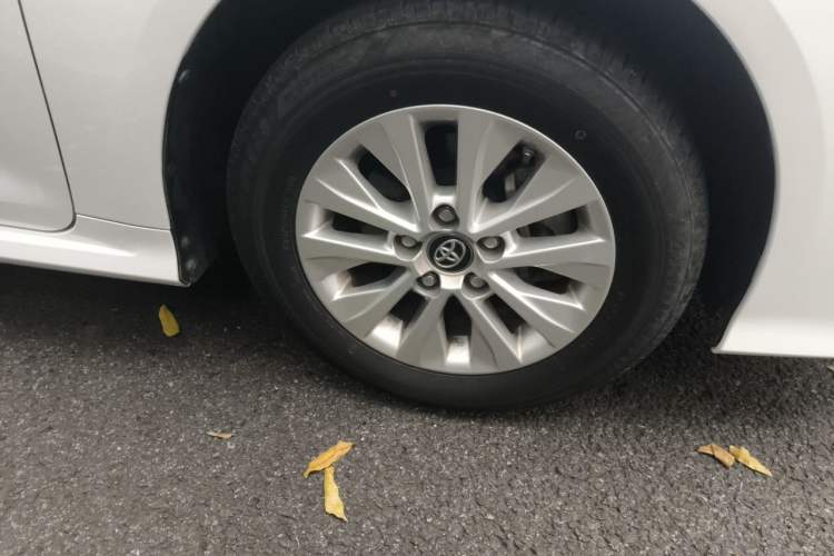 Used Toyota Corolla 2019 1.2T S-CVT GL-i Elite Edition Right Front Wheel Hub