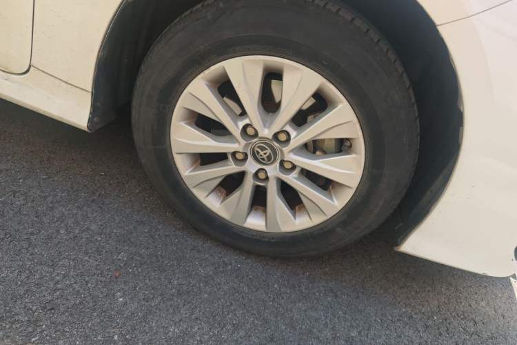 Used Toyota Corolla 2019 1.2T S-CVT GL Pioneer Edition Right Front Wheel Hub