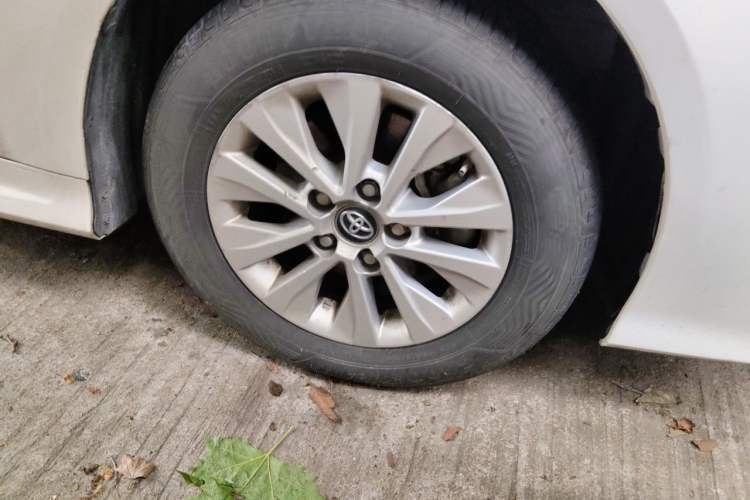Used Toyota Corolla 2019 1.2T S-CVT GL-i Elite Edition Right Front Wheel Hub