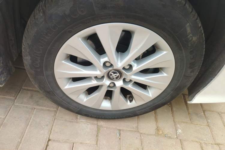 Used Toyota Corolla 2019 1.2T S-CVT GL-i Elite Edition Right Front Wheel Hub