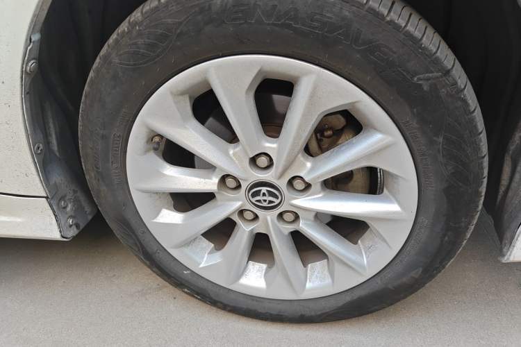 Used Toyota Corolla 2019 Dual-Engine 1.8L E-CVT GL-i Elite Edition Right Front Wheel Hub