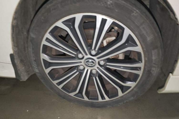 Used Toyota Corolla 2019 1.2T S-CVT Sport Edition Right Front Wheel Hub