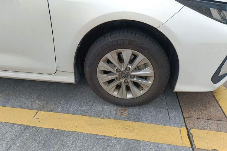 Used Toyota Corolla 2019 1.2T S-CVT GL Pioneer Edition Right Front Wheel Hub