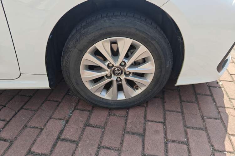 Used Toyota Corolla 2019 1.2T S-CVT GL-i Elite Edition Right Front Wheel Hub