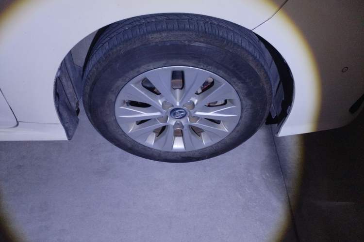 Used Toyota Corolla 2019 1.2T S-CVT GL Pioneer Edition Right Front Wheel Hub