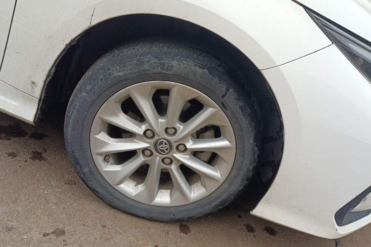 Used Toyota Corolla 2019 Dual-Engine 1.8L E-CVT GL-i Elite Edition Right Front Wheel Hub