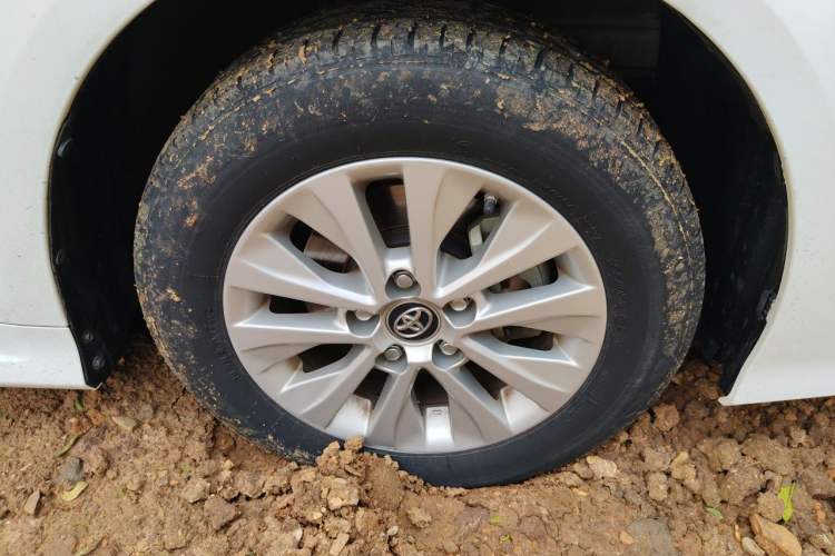 Used Toyota Corolla 2019 1.2T S-CVT GL-i Elite Edition Right Front Wheel Hub