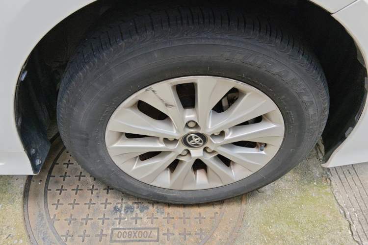 Used Toyota Corolla 2019 1.2T S-CVT GL Pioneer Edition Right Front Wheel Hub
